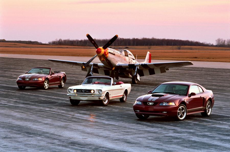  Ford Mustang GT 1999 года  (фото 38 из 47)